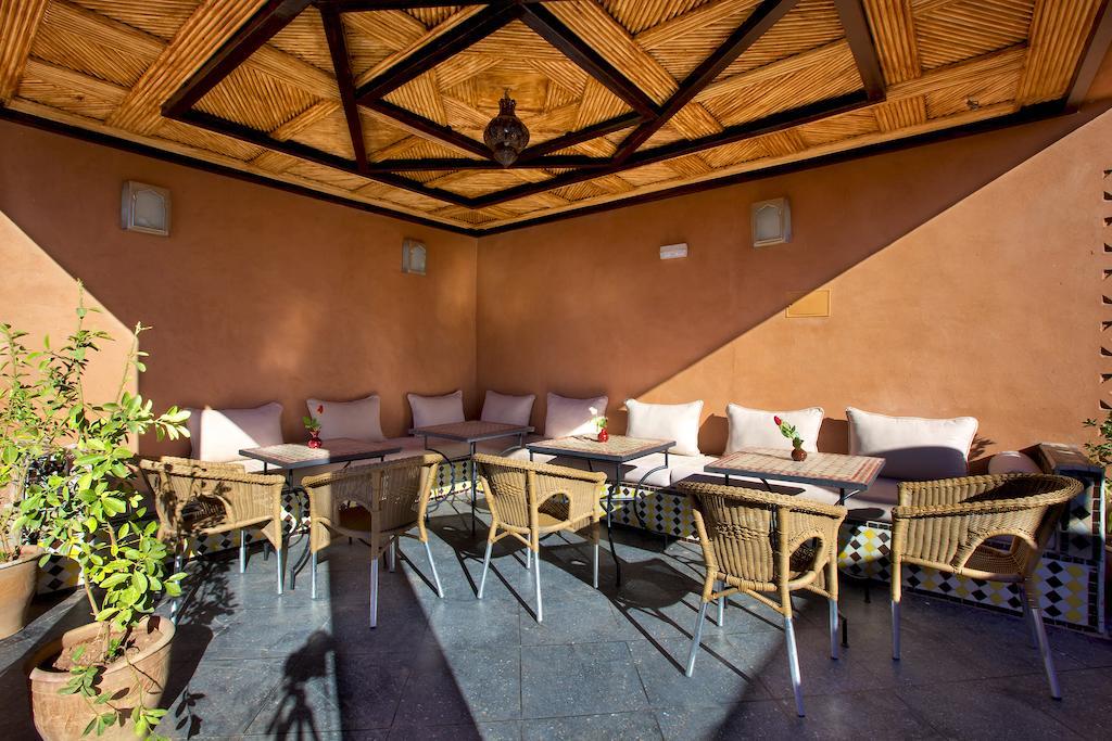 Azoul Hotel 2*