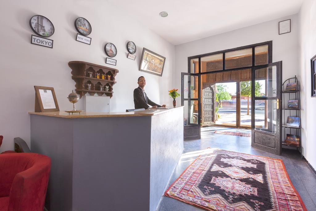 Azoul Hotel